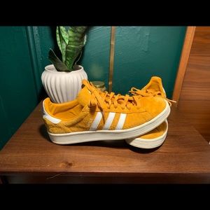 Adidas campus yellow size 10